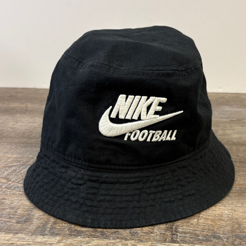🖤 Nike Football Embroidered Bucket Hat – Black – M/L